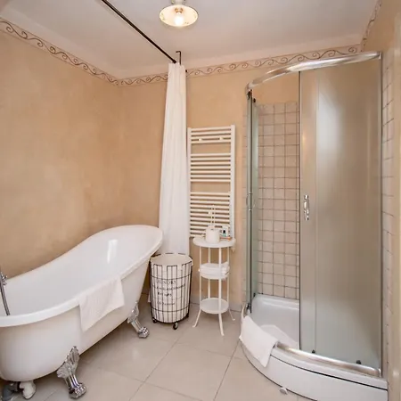 Vlacich With Sea View Villa Trgetari
