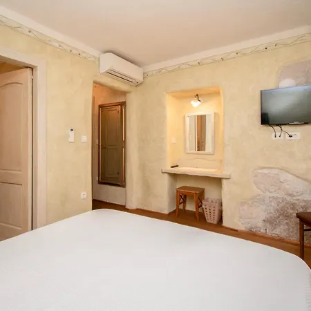 Villa Vlacich With Sea View *