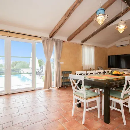 Villa Vlacich With Sea View