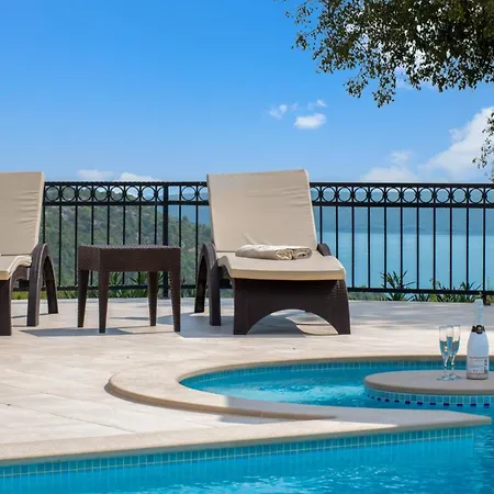 Villa Vlacich With Sea View